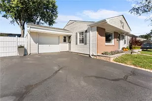 36 Woodbine St, East Providence, RI 02915 - Photo 5