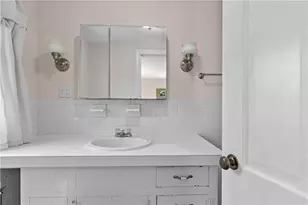 20 Borden Farm Rd, Portsmouth, RI 02871 - Photo 11