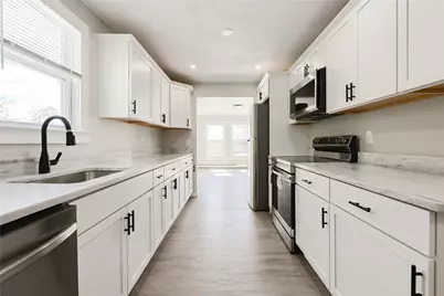 312 Wakefield Street, West Warwick, RI 02893 - Photo 11