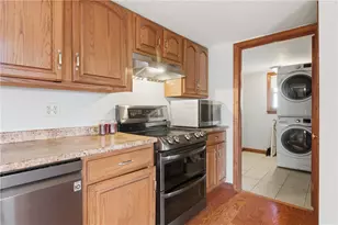 56 Mailloux St, Woonsocket, RI 02895 - Photo 7