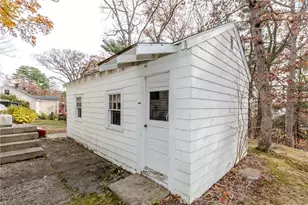 28 Lakeview Dr, Smithfield, RI 02828 - Photo 23