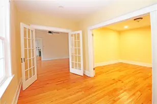 30 Thurston Ave, Newport, RI 02840 - Photo 3