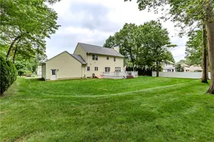 11 Raven Cir, Cranston, RI 02921 - Photo 39