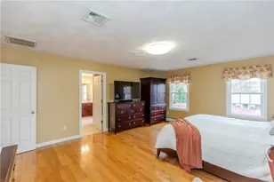 11 Raven Cir, Cranston, RI 02921 - Photo 29