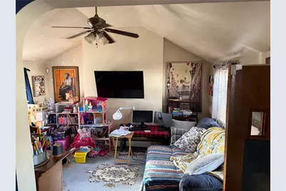 207 Benefit Street, Pawtucket, RI 02861 - Photo 5