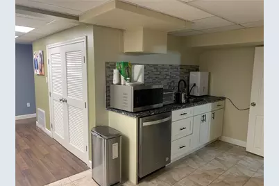 1155 Newport Avenue, Pawtucket, RI 02861 - Photo 15