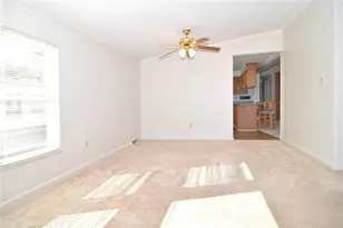 131 Little Pond Rd, South Kingstown, RI 02879 - Photo 5