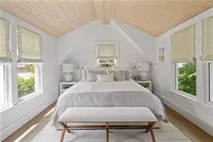 81 Roseneath Ave, Newport, RI 02840 - Photo 17