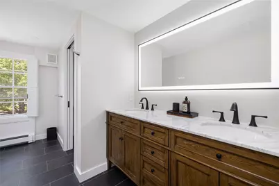 24 Barney Street, Newport, RI 02840 - Photo 25