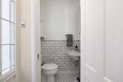 24 Barney Street, Newport, RI 02840 - Photo 19