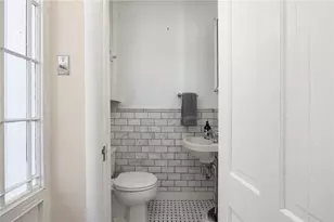 24 Barney St, Newport, RI 02840 - Photo 19