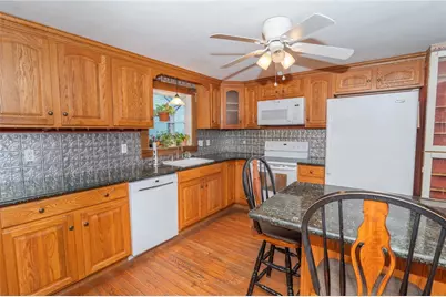 105 Fordson Avenue, Cranston, RI 02910 - Photo 7