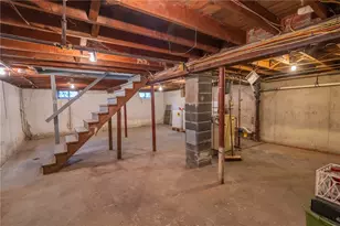 105 Fordson Ave, Cranston, RI 02910 - Photo 27