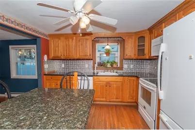 105 Fordson Avenue, Cranston, RI 02910 - Photo 5