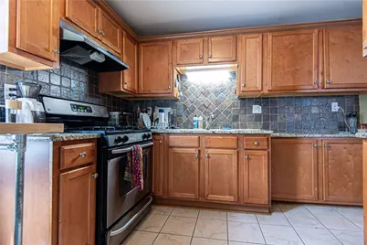 125 Pleasant Street, Providence, RI 02906 - Photo 9