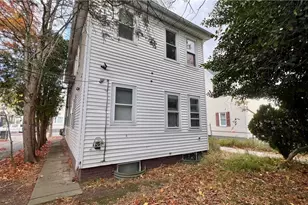 36 Moorefield St, Providence, RI 02909 - Photo 5