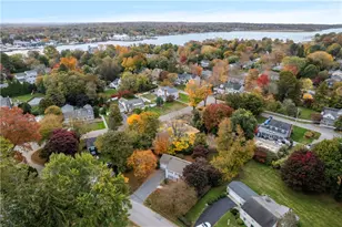 33 Melrose Ave, Barrington, RI 02806 - Photo 29