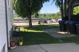 20 10th St, Providence, RI 02906 - Photo 23