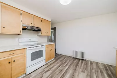 17 Whitaker Avenue, East Providence, RI 02916 - Photo 11