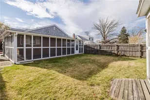 17 Whitaker Ave, East Providence, RI 02916 - Photo 5