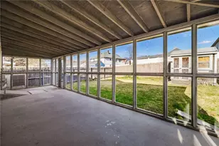 17 Whitaker Ave, East Providence, RI 02916 - Photo 7