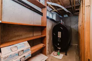 17 Whitaker Ave, East Providence, RI 02916 - Photo 39