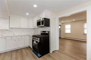 30 Bear Hill Rd, Cumberland, RI 02864 - Photo 13