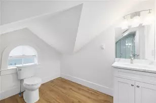 54 Sutton St, Providence, RI 02903 - Photo 25