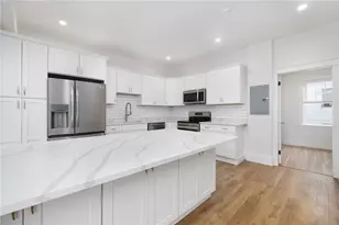 54 Sutton St, Providence, RI 02903 - Photo 7