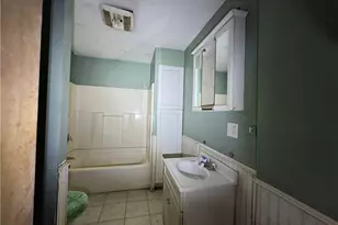 126 Alton Bradford Rd, Hopkinton, RI 02808 - Photo 5