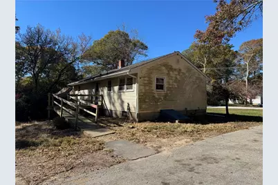 126 Alton Bradford Road, Hopkinton, RI 02808 - Photo 17