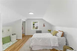 136 Frankfort St, Cranston, RI 02910 - Photo 17