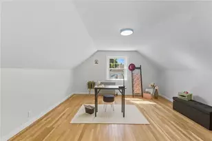 136 Frankfort St, Cranston, RI 02910 - Photo 19