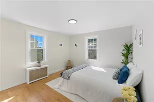 136 Frankfort St, Cranston, RI 02910 - Photo 15