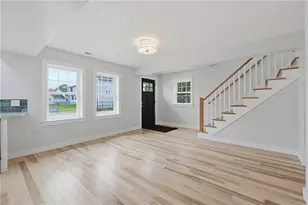 33 Jefferson Ave, East Providence, RI 02915 - Photo 5