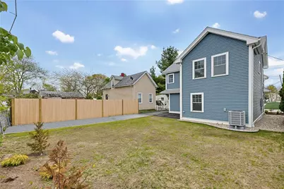 33 Jefferson Avenue, East Providence, RI 02915 - Photo 45
