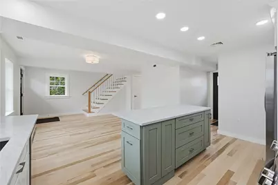 33 Jefferson Avenue, East Providence, RI 02915 - Photo 15