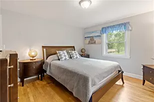 76 S River Dr, Narragansett, RI 02882 - Photo 5