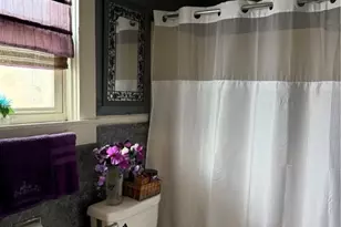 53 Catherine St, Bristol, RI 02809 - Photo 7