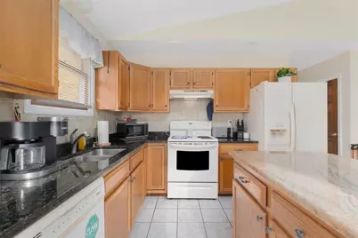 8 Dorr Street, Cumberland, RI 02864 - Photo 9