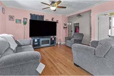 70 Perkins Avenue, Cranston, RI 02910 - Photo 11