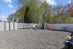 70 Perkins Ave, Cranston, RI 02910 - Photo 15