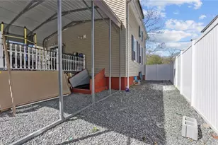 70 Perkins Ave, Cranston, RI 02910 - Photo 17