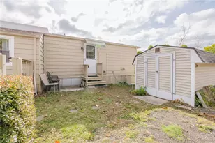 24 Sherwood Valley Ln, Coventry, RI 02816 - Photo 9