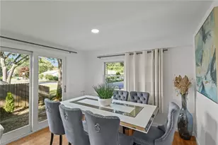 21 Lake Dr, North Kingstown, RI 02852 - Photo 5