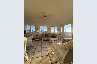 17 Chartier Circle, Newport, RI 02840 - Photo 9