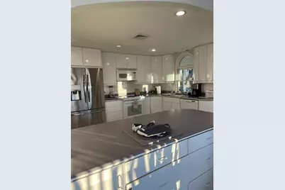 17 Chartier Circle, Newport, RI 02840 - Photo 11