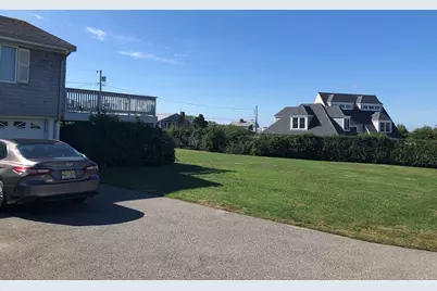 17 Chartier Circle, Newport, RI 02840 - Photo 33