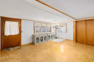 375 Namquid Dr, Warwick, RI 02886 - Photo 15