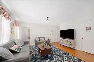 27 Barney St, Warren, RI 02885 - Photo 5